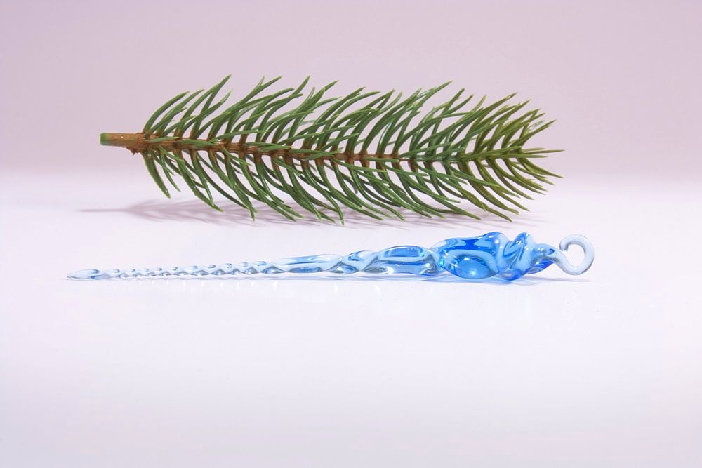 Eiszapfen 15cm aus Glas  massiv aquamarin