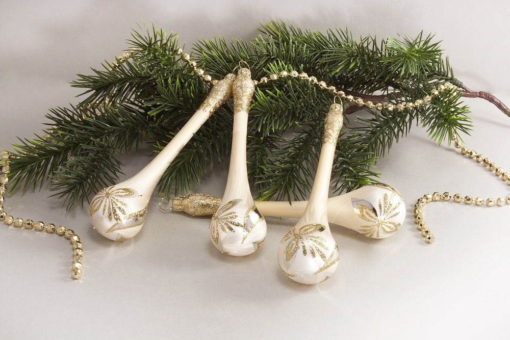 4 Tropfen ca.15 x 3cm Eis Champagner mit goldener Schleife