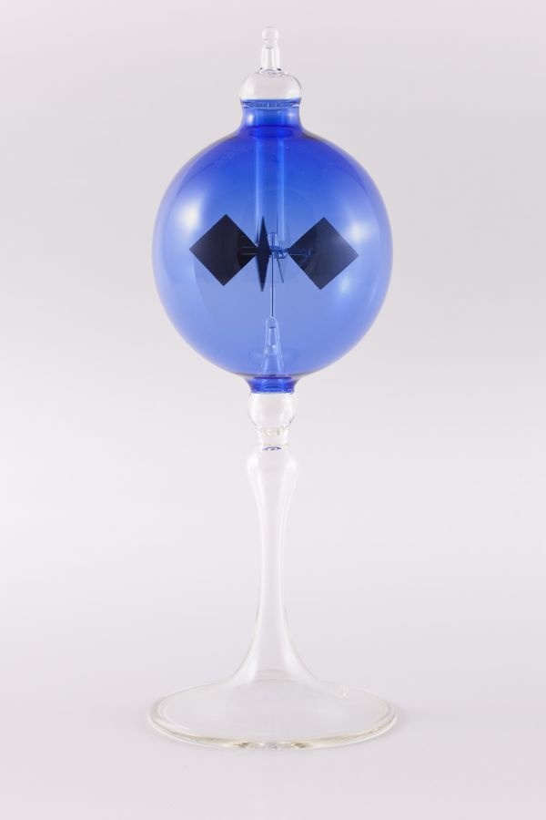 blaue Lichtmühle Radiometer stehend 8cm transparent