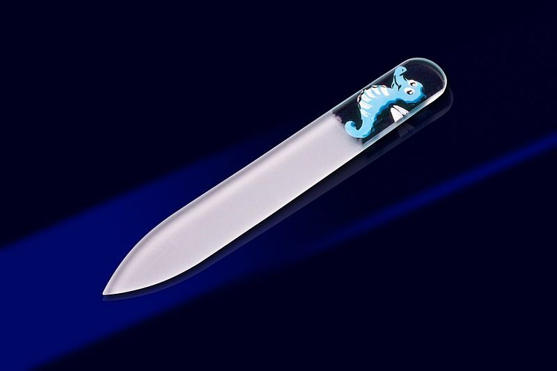 kleine Glasnagelfeile Seepferdchen hellblau