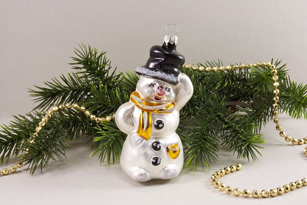 Schneemann weiß gold