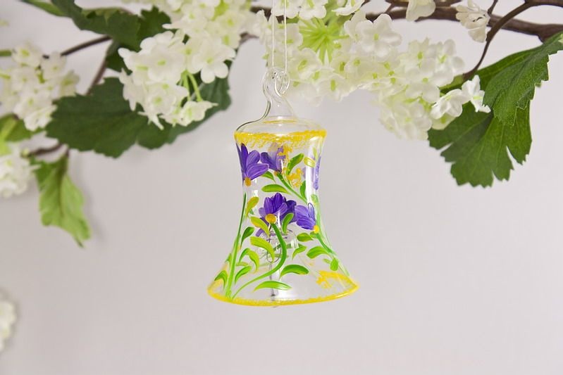 Glasglöckchen 4 cm mit Blumenmotiv in violett lila