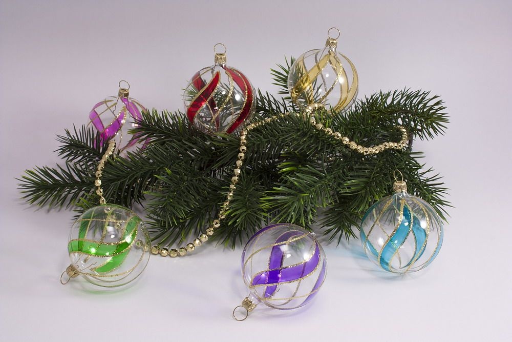 6 bunte Weihnachtskugeln aus Glas 8cm transparent - Onlineshop für