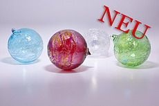 dekorative Glaskugeln für das ganze Jahr